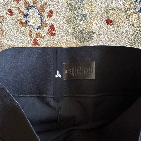 Ultracor Highwaist Gradient Knockout Leggings - Picture 7 of 9